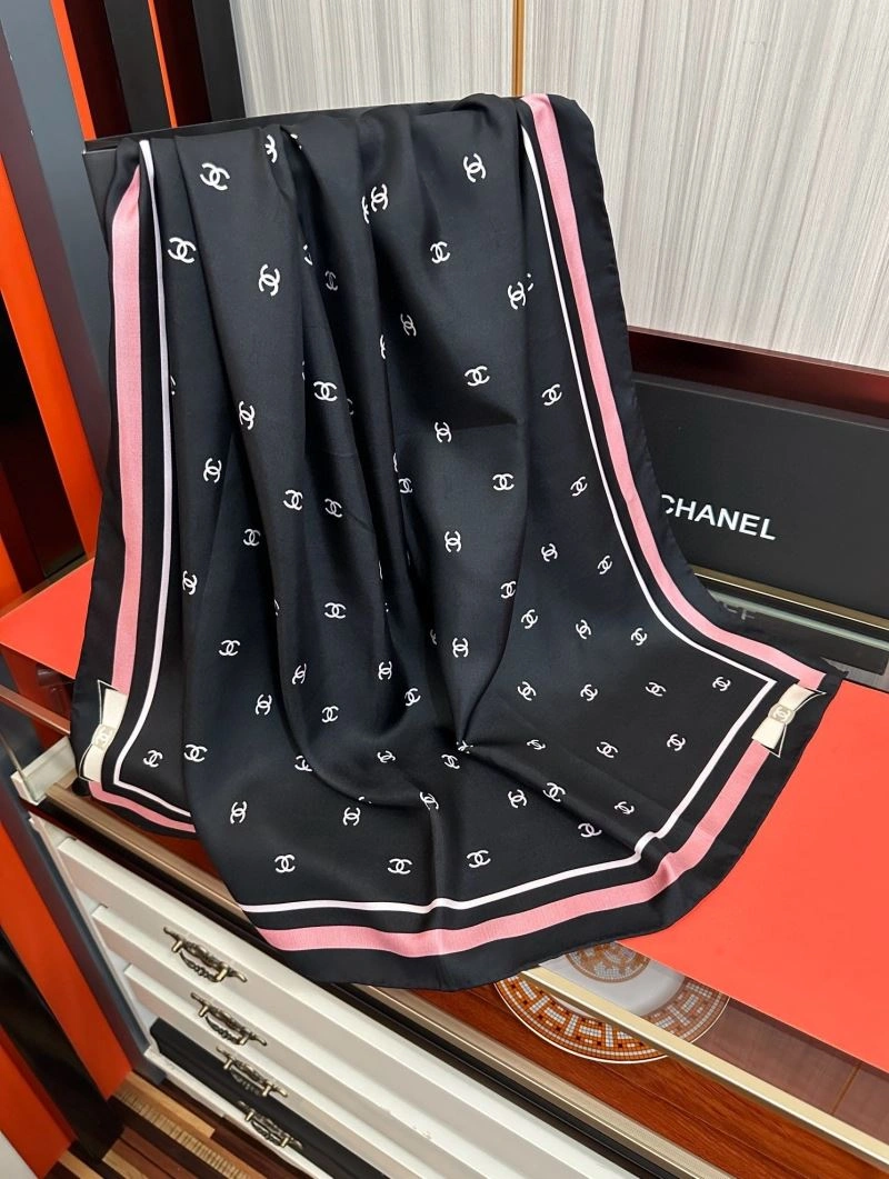 Elegant Chanel Scarf 272020