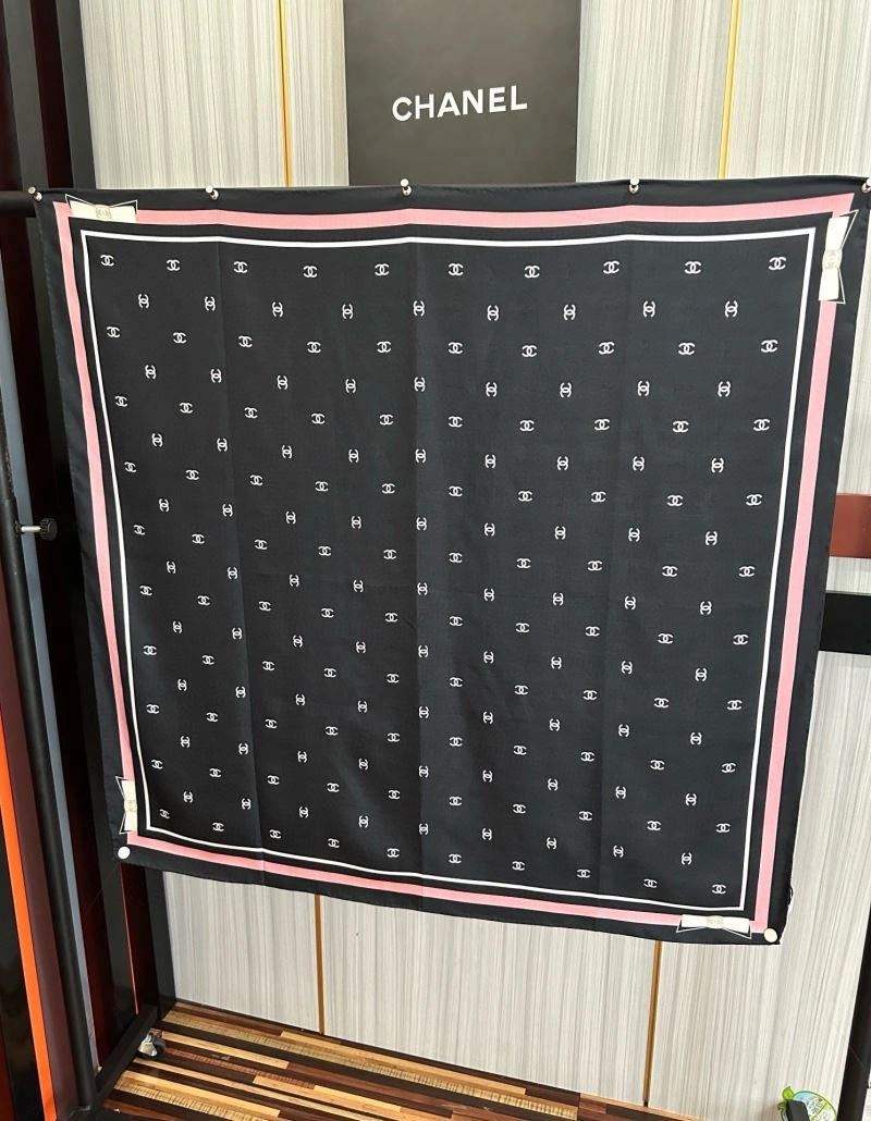 Elegant Chanel Scarf 272020