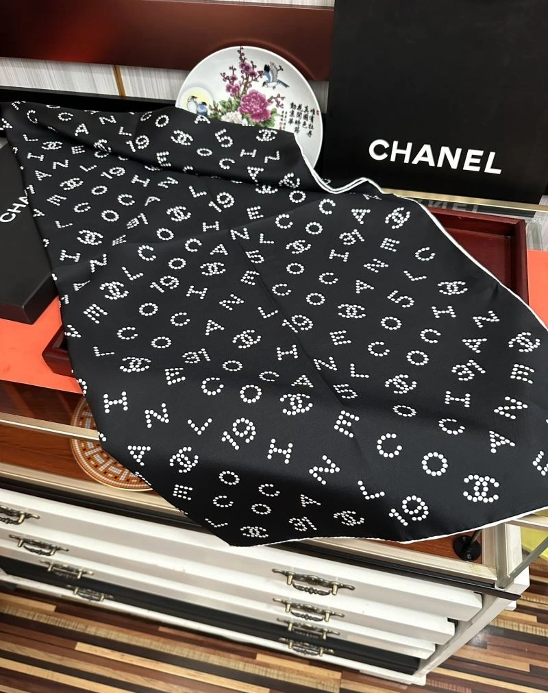 TravelReady Chanel Scarf 272017