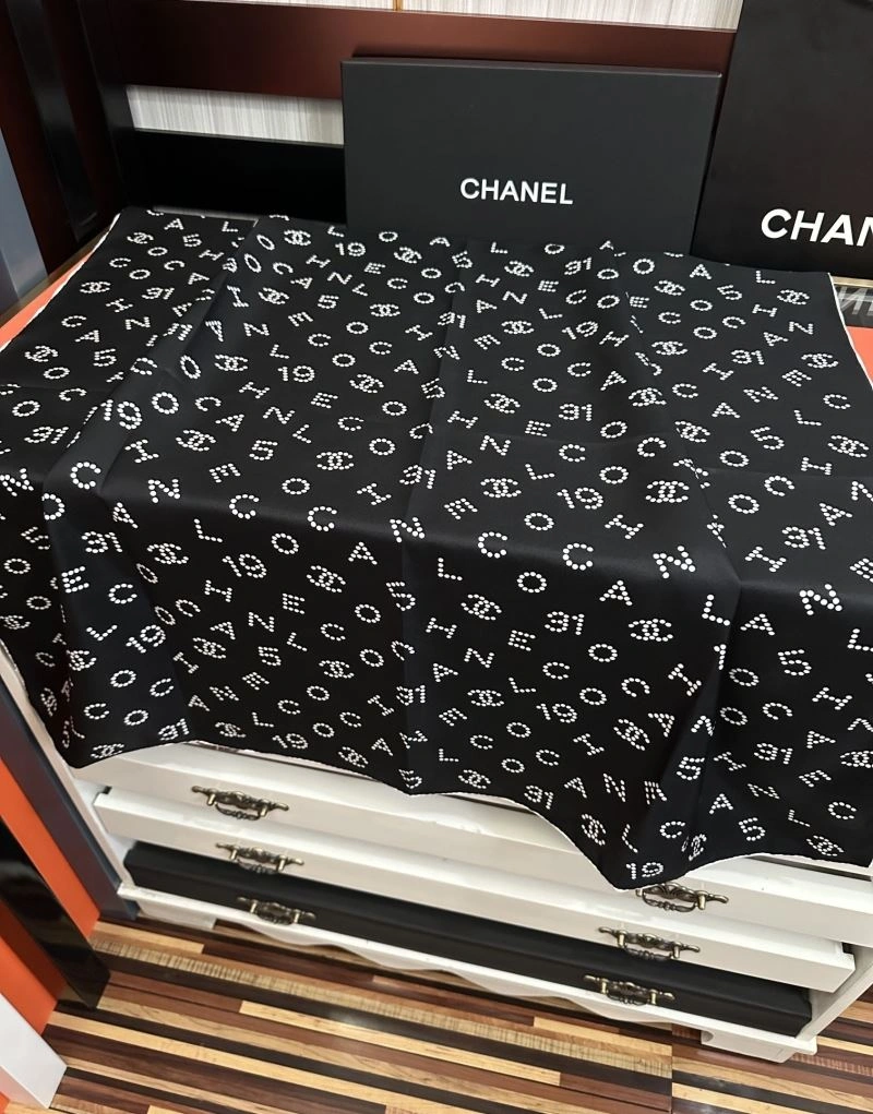 TravelReady Chanel Scarf 272017