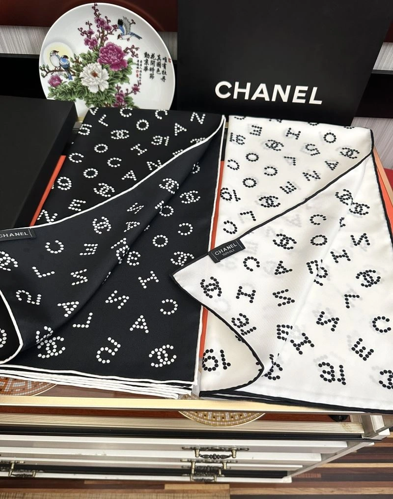 UrbanChic Chanel Scarf 272002