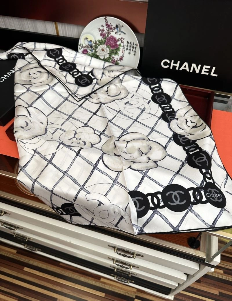 Chanel Scarf Sporty 271990