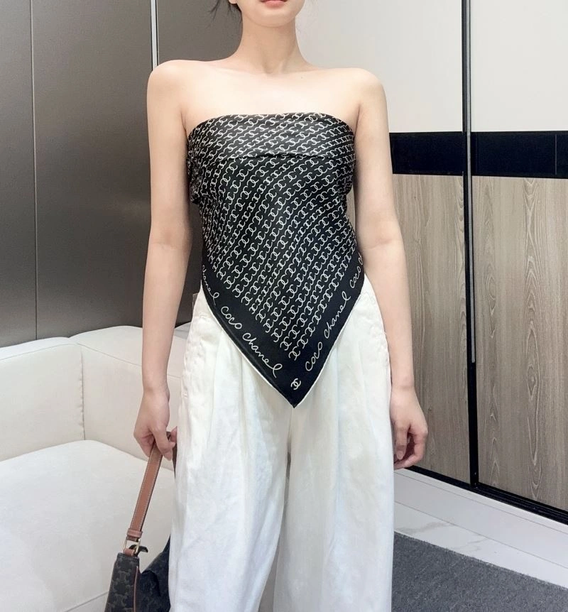 FashionForward Chanel Scarf 271986