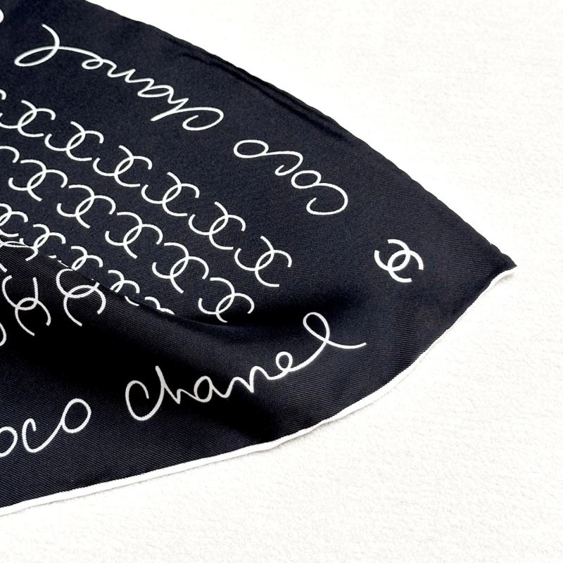 FashionForward Chanel Scarf 271986
