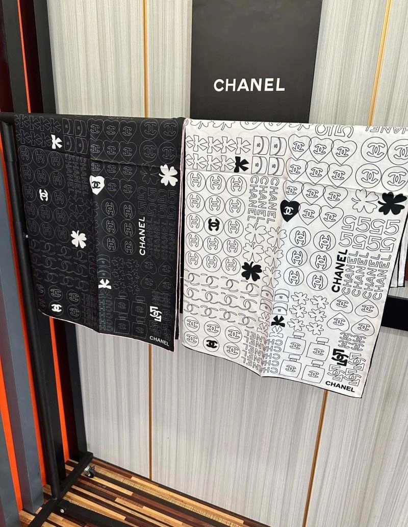 Chanel Scarf Sporty 271971