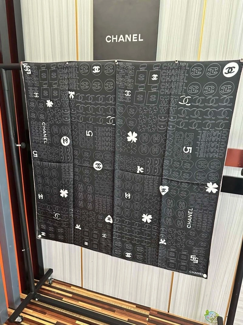 Chanel Scarf Sporty 271971