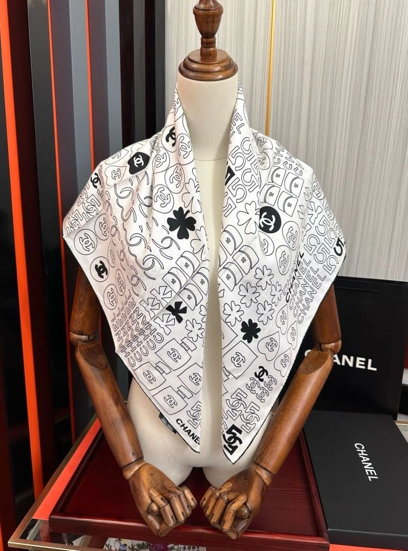 Chanel Scarf Snug 271961