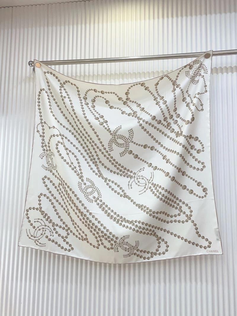 Stylish Chanel Scarf 271967