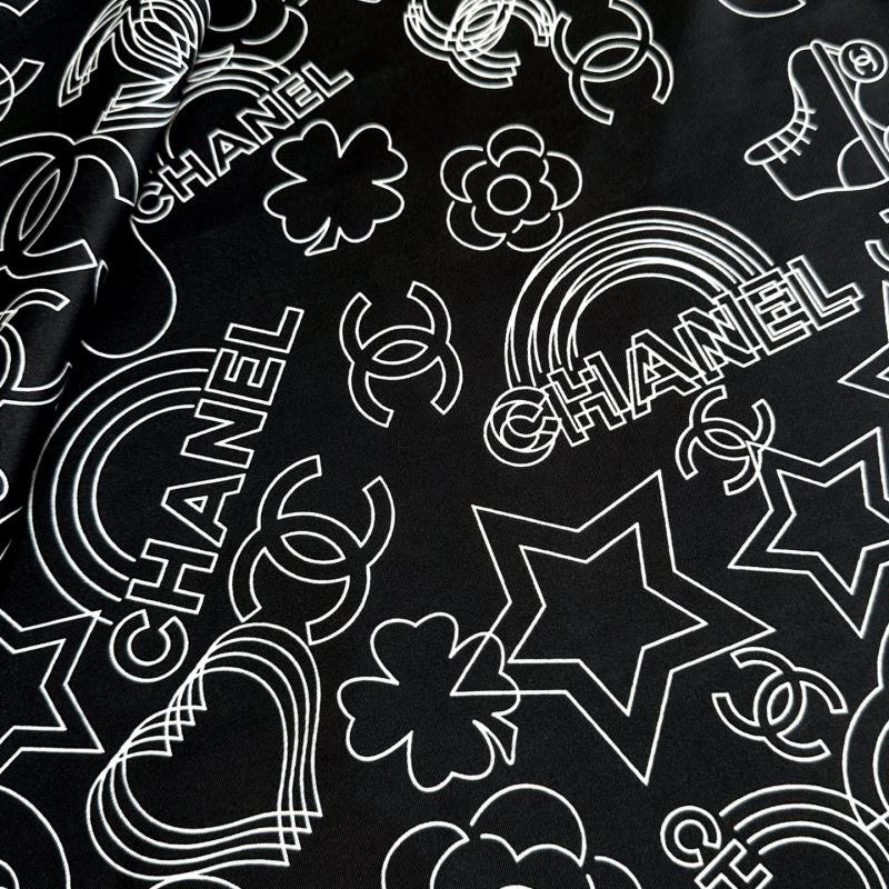 Chanel Scarf Classic 271981