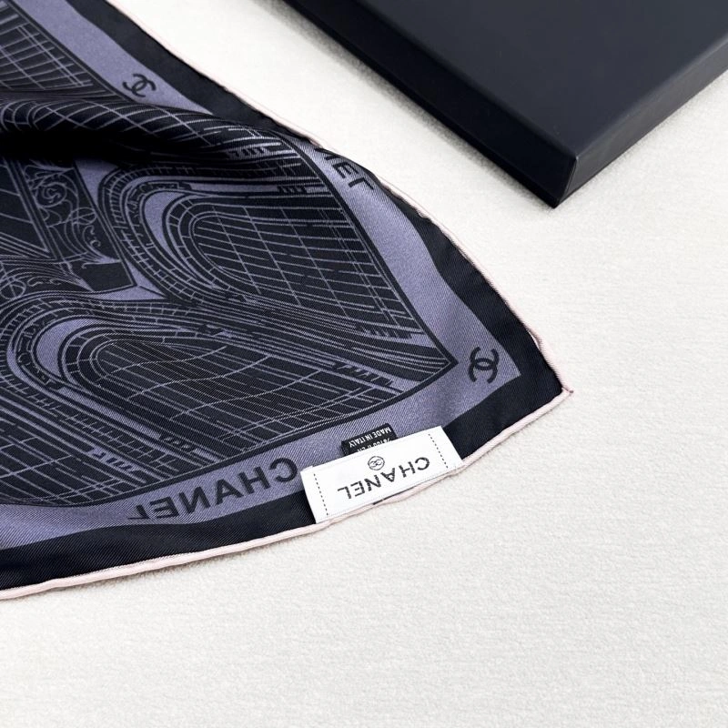 Chanel Scarf Effortless 271960