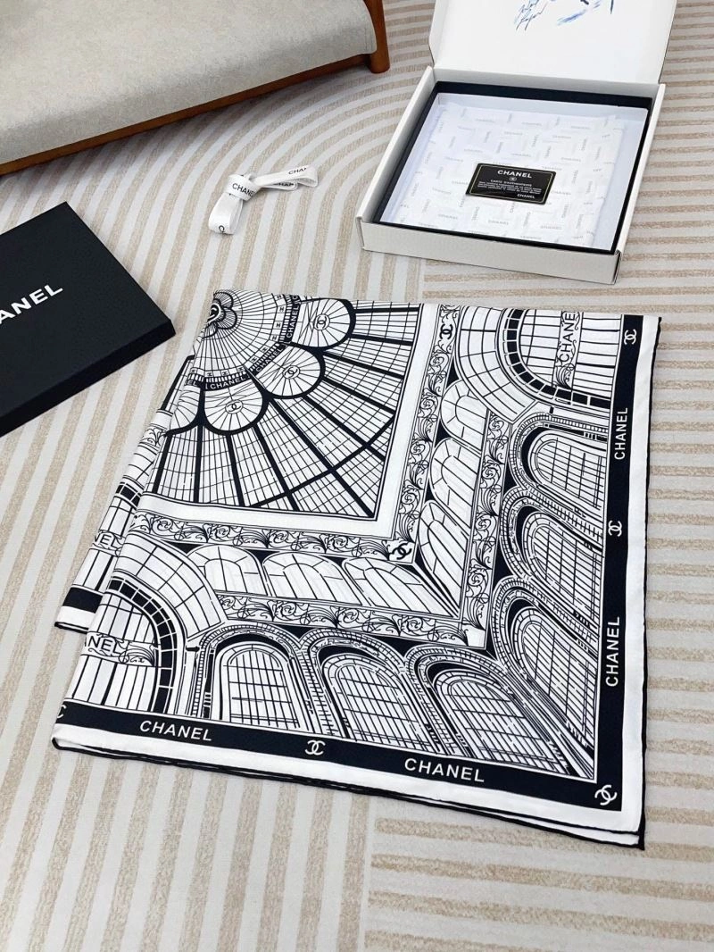 Minimalist Chanel Scarf 271955