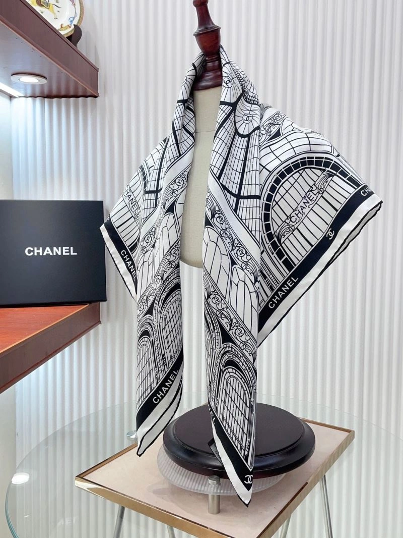 Minimalist Chanel Scarf 271955