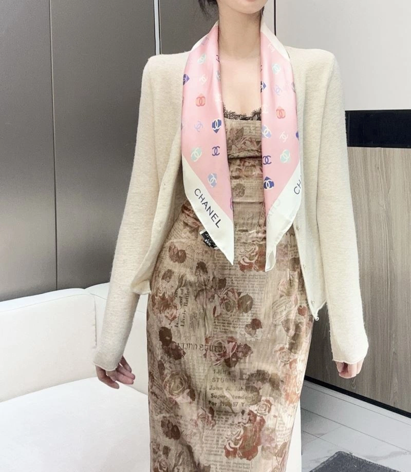 Chanel Scarf Lightweight 271965