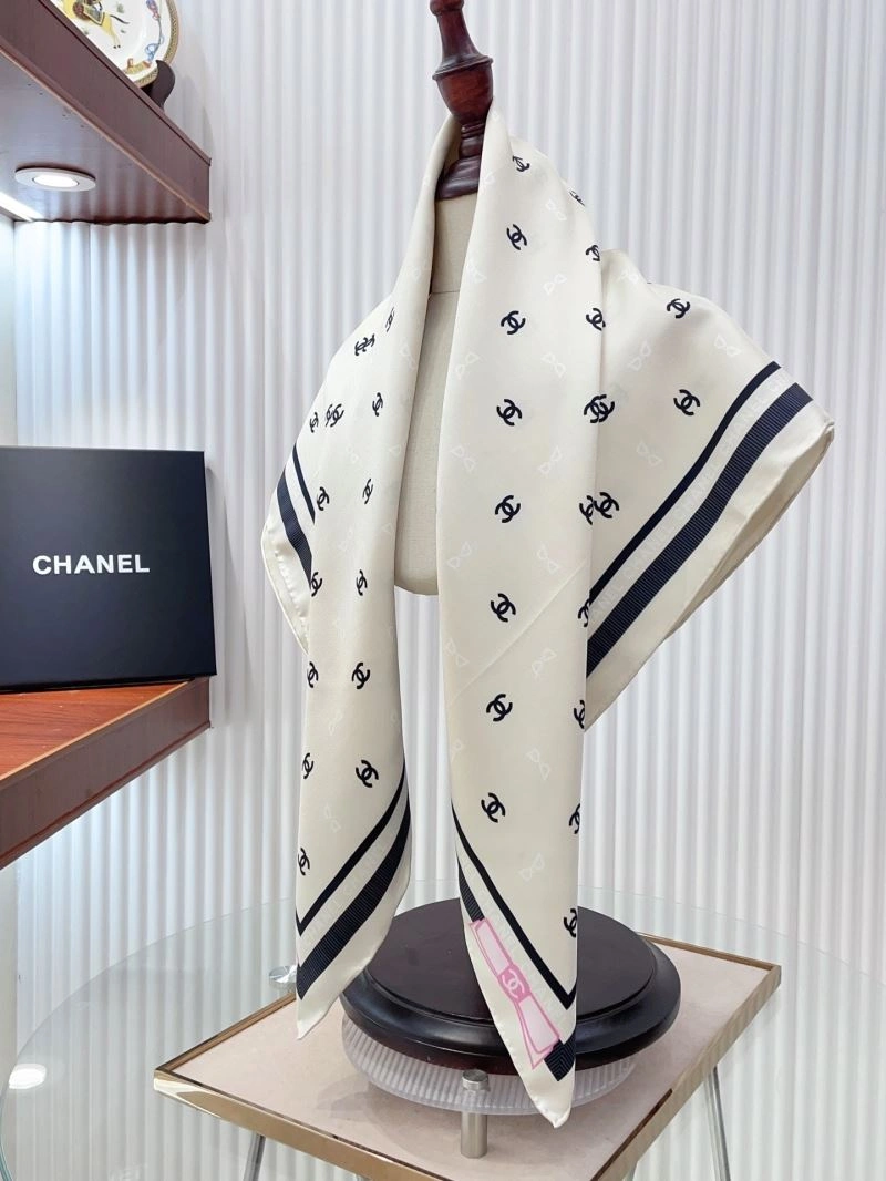 Chanel Scarf Chic 271976