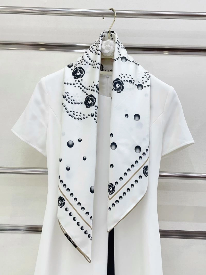 Chanel Scarf Versatile 271984