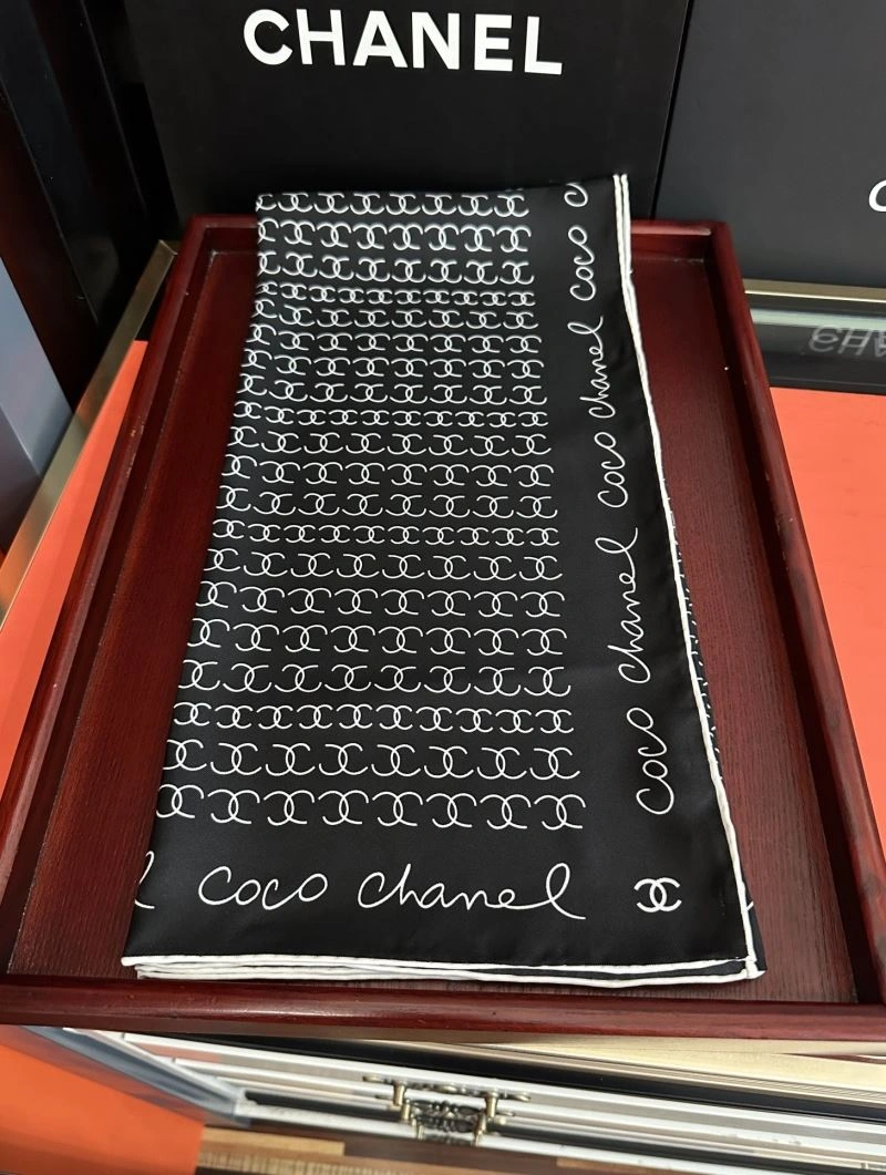 Chanel Scarf Snug 271953