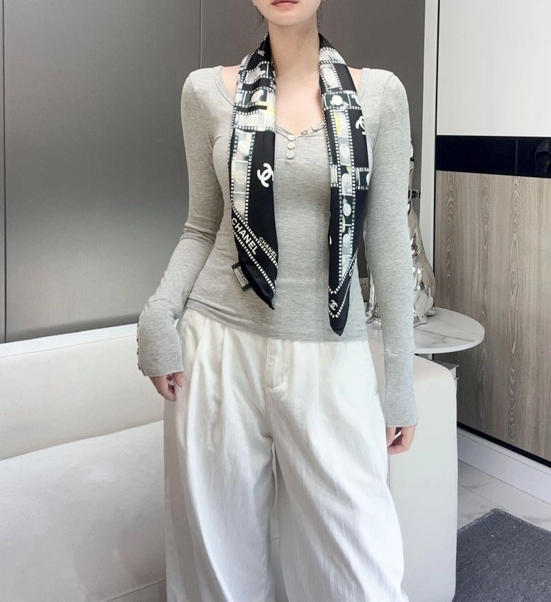Chanel Scarf Bold 271952