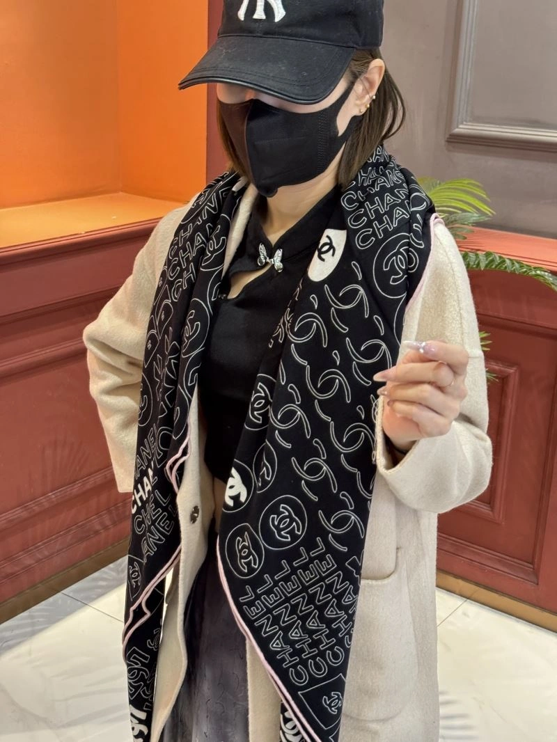 ComfortFit Chanel Scarf 271915