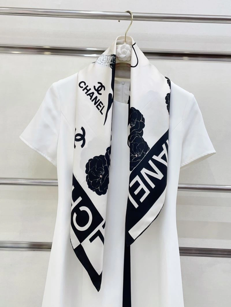 Casual Chanel Scarf 271899