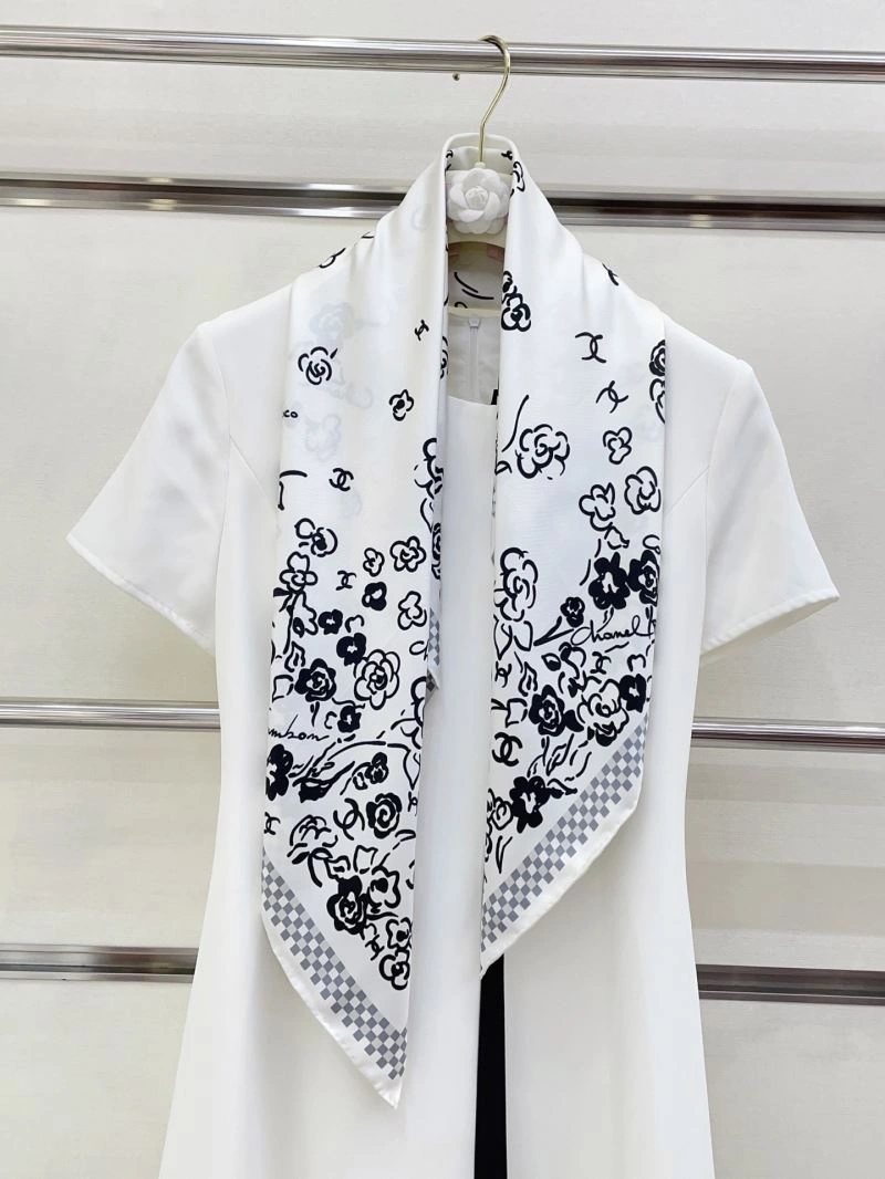 Sleek Chanel Scarf 271889