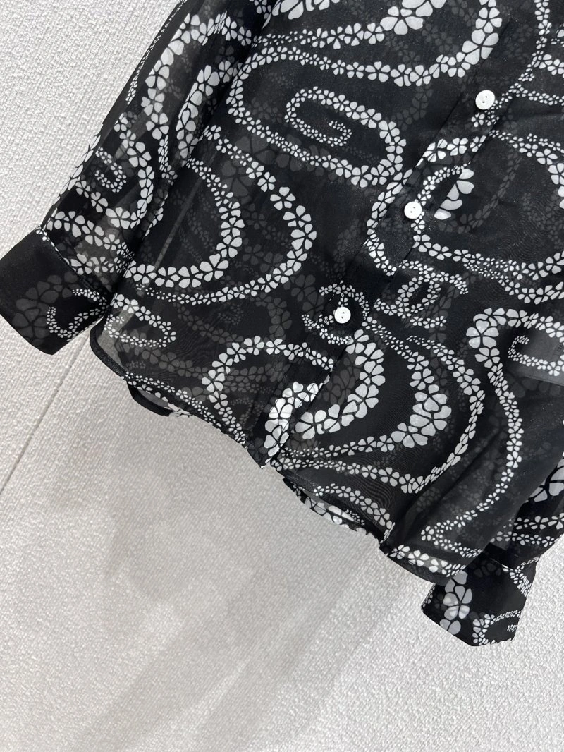 Trendsetting Chanel Shirts 108814