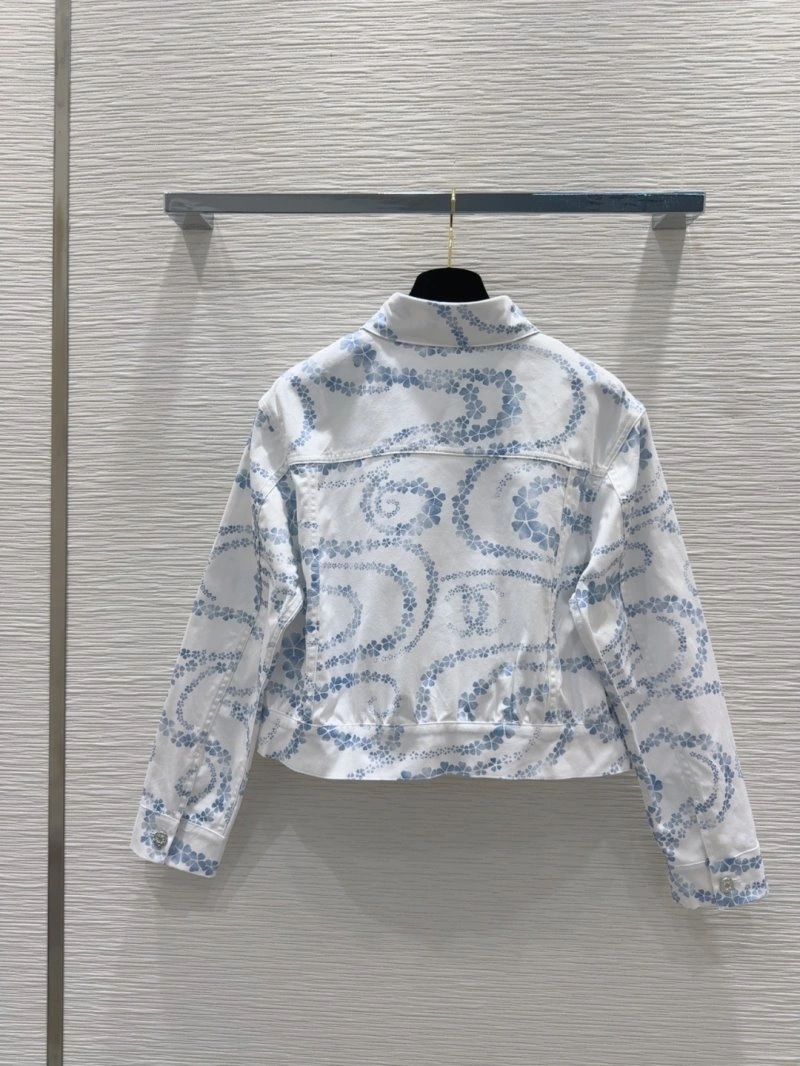 Youthful Chanel Shirts 108788