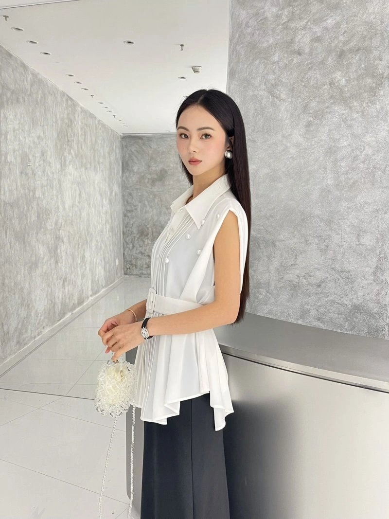 Sophisticated Chanel Shirts 110458