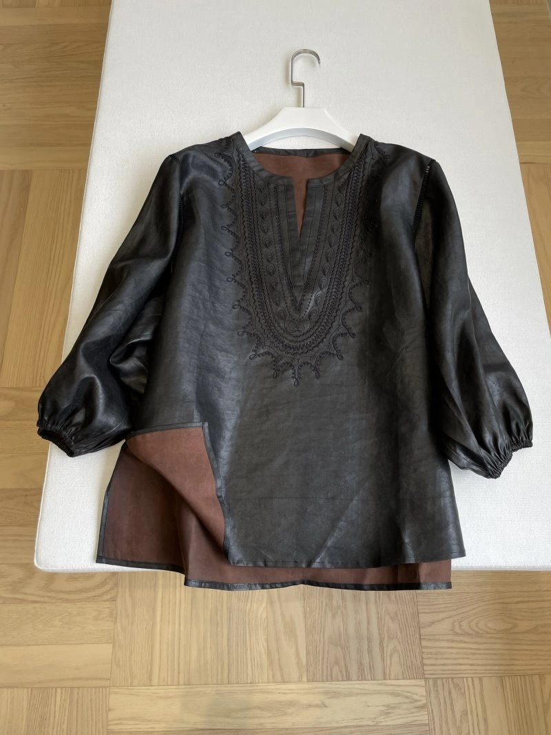 Sporty Chanel Shirts 110453