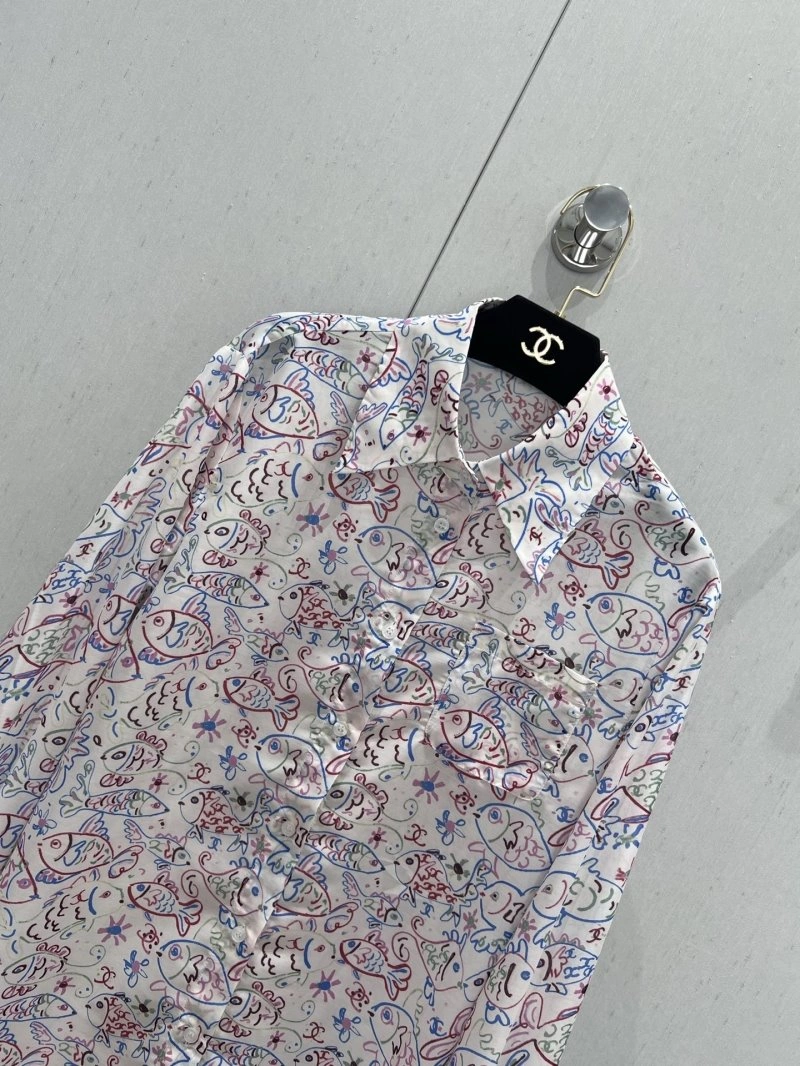 Chanel Shirts Versatile 108116