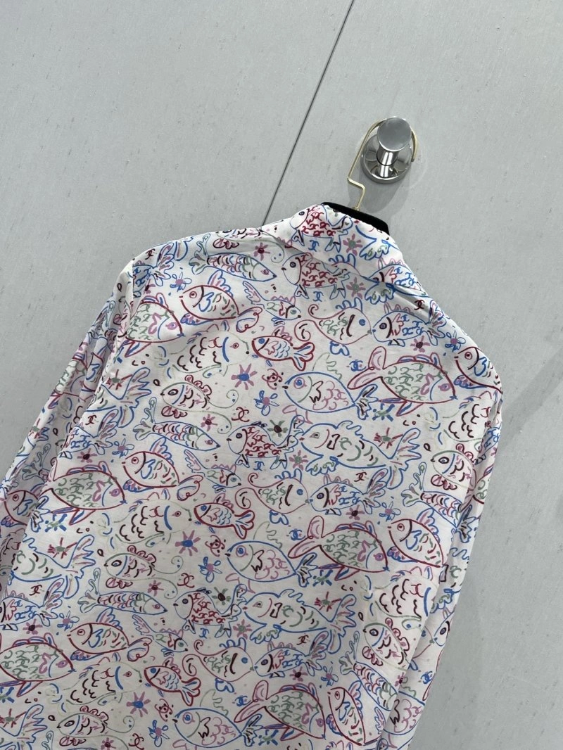 Chanel Shirts Versatile 108116