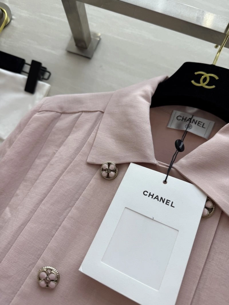 Lightweight Chanel Shirts 109780