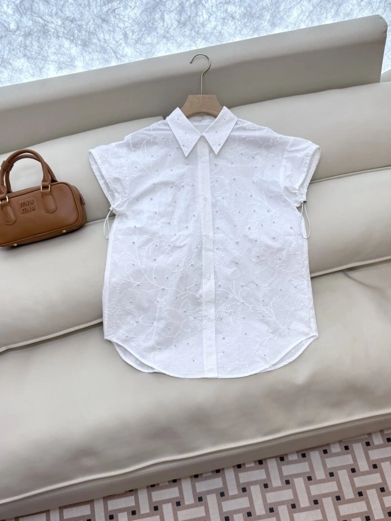 Sleek Chanel Shirts 109761
