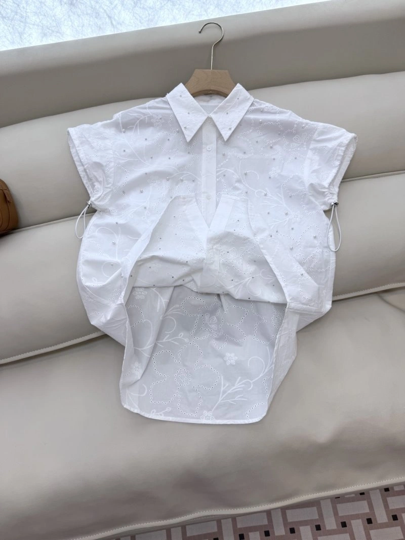 Sleek Chanel Shirts 109761