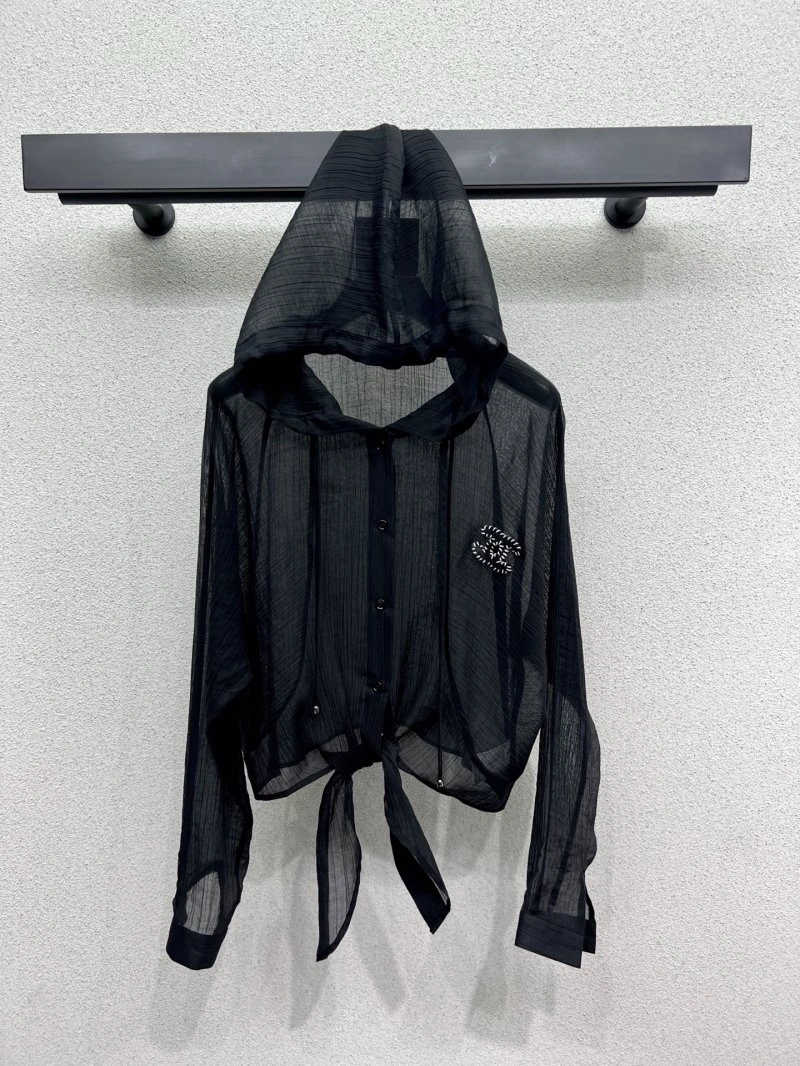 Versatile Chanel Shirts 109757