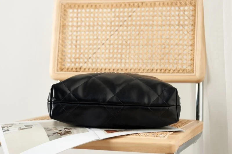 Chanel Shopping Bags Snug 53831