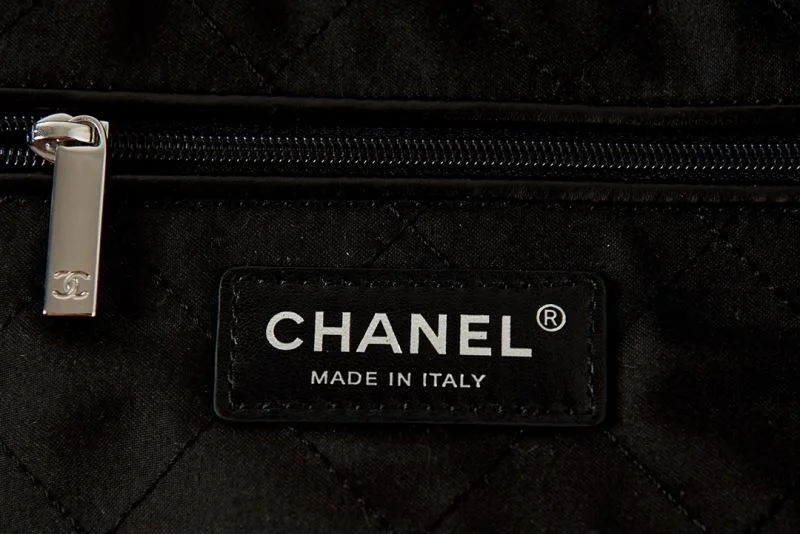 Chanel Shopping Bags Snug 53831