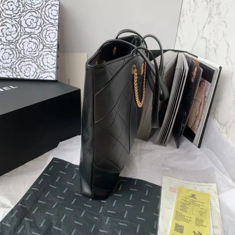 Chanel Shopping Bags Comfortable 53810