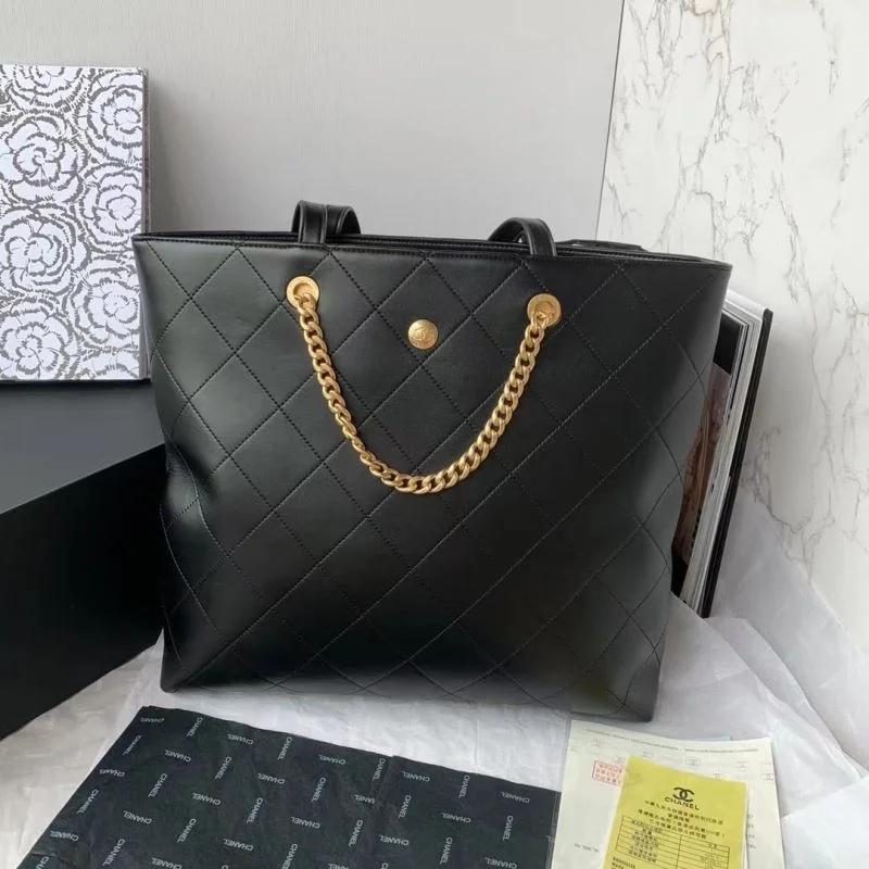 Chanel Shopping Bags Comfortable 53810