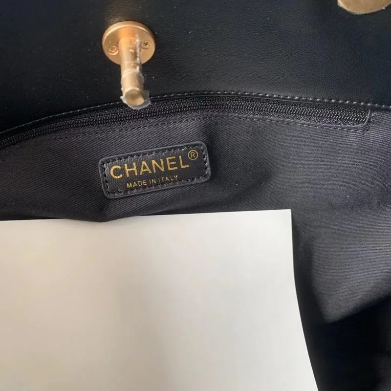 Chanel Shopping Bags Comfortable 53810