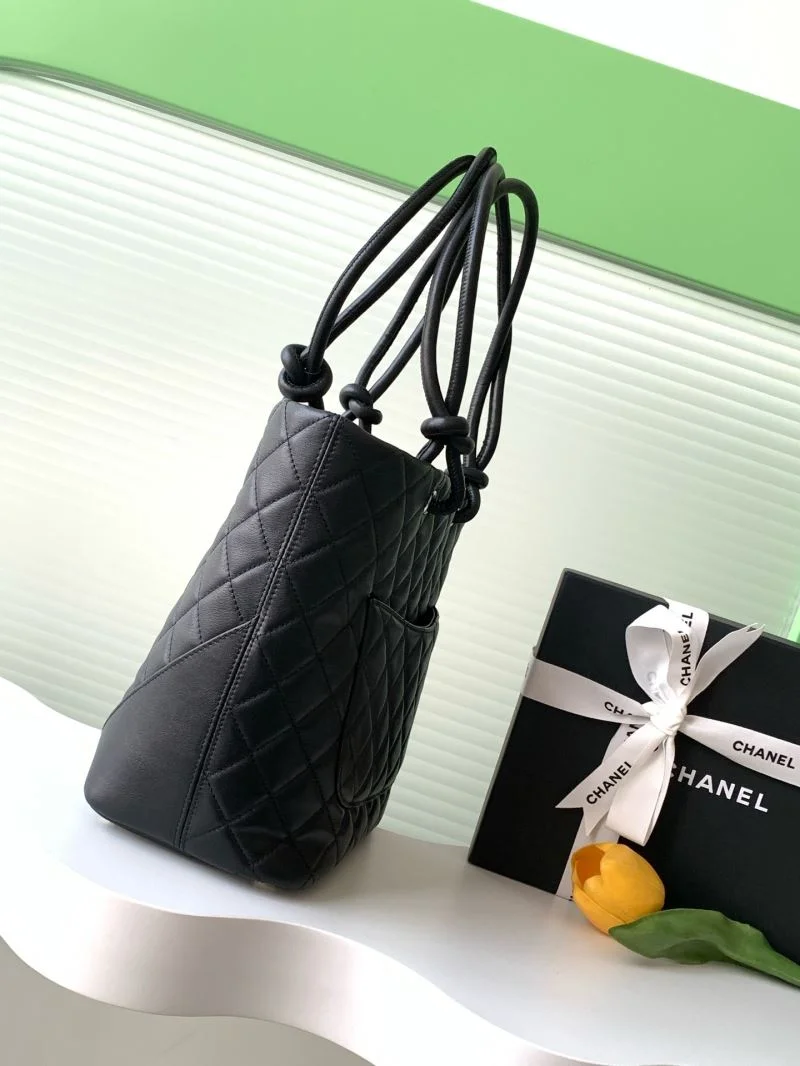 EyeCatching Chanel Shopping Bags 53816