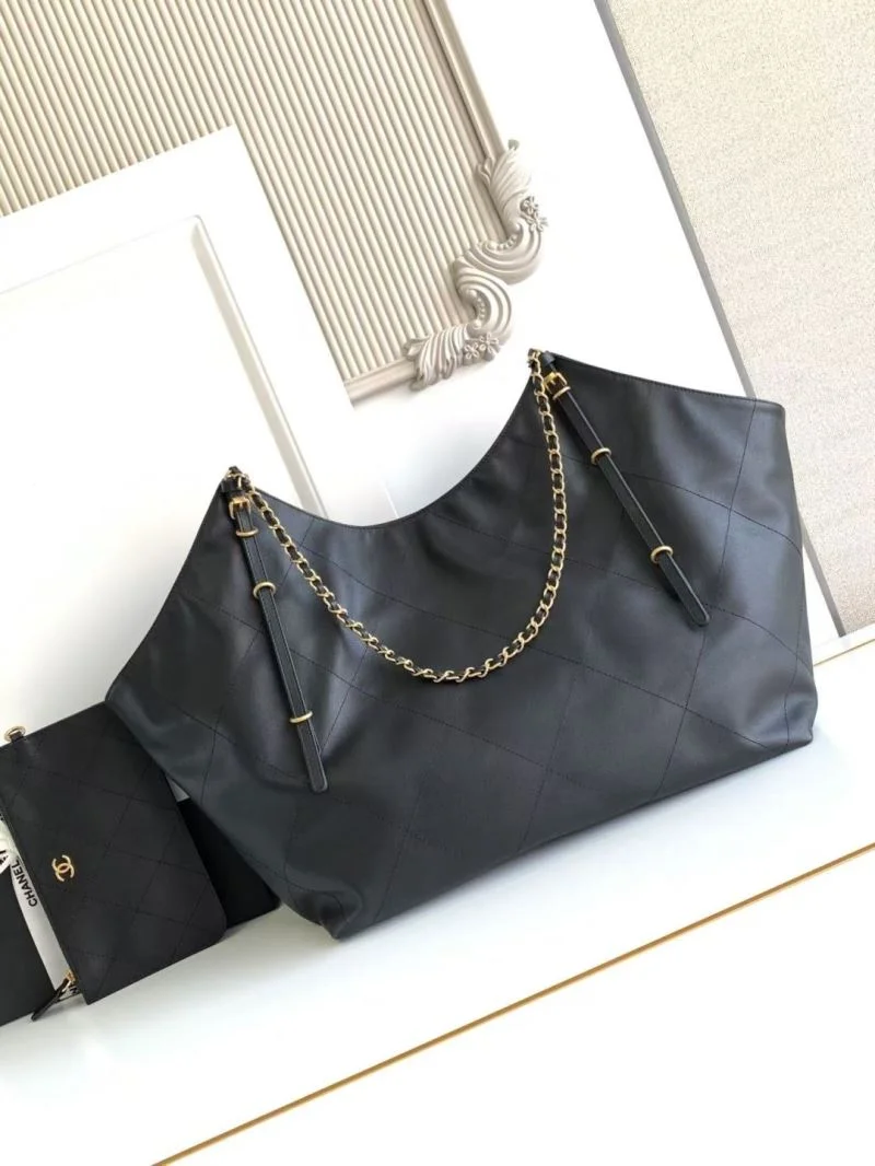 EyeCatching Chanel Shopping Bags 53791