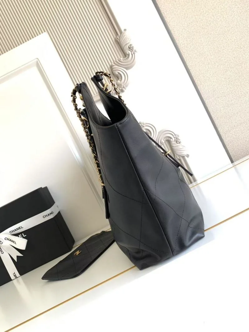 EyeCatching Chanel Shopping Bags 53791