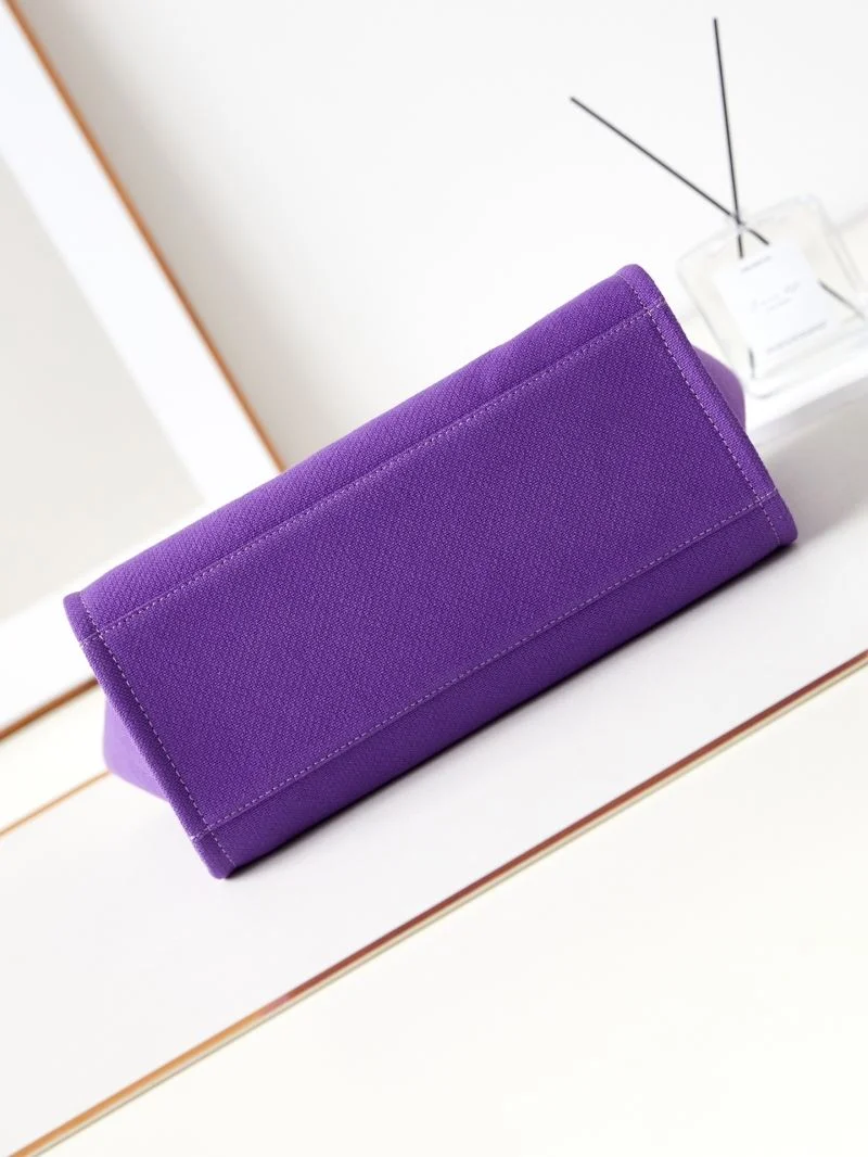 UrbanChic Chanel Shopping Bags 53826