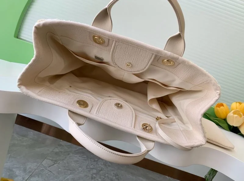 Chanel Shopping Bags Unique 52694