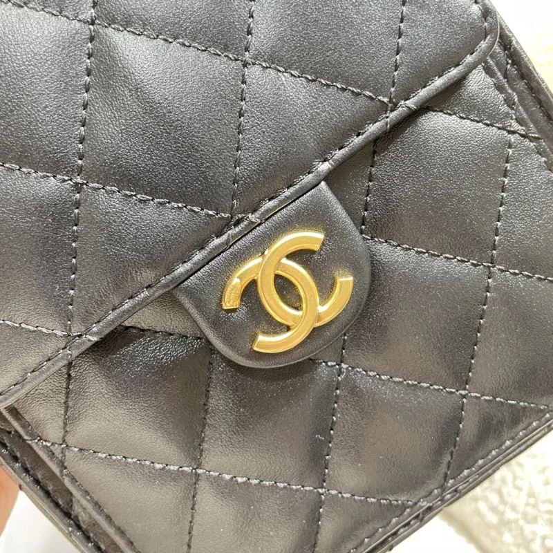 Effortless Chanel Shopping Bags 52691