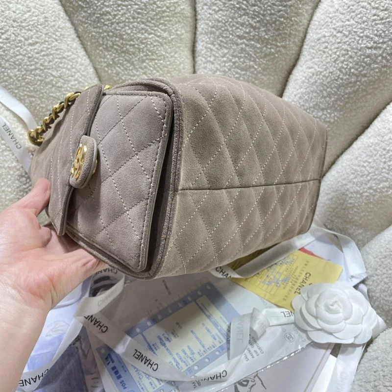 Resilient Chanel Shopping Bags 52684