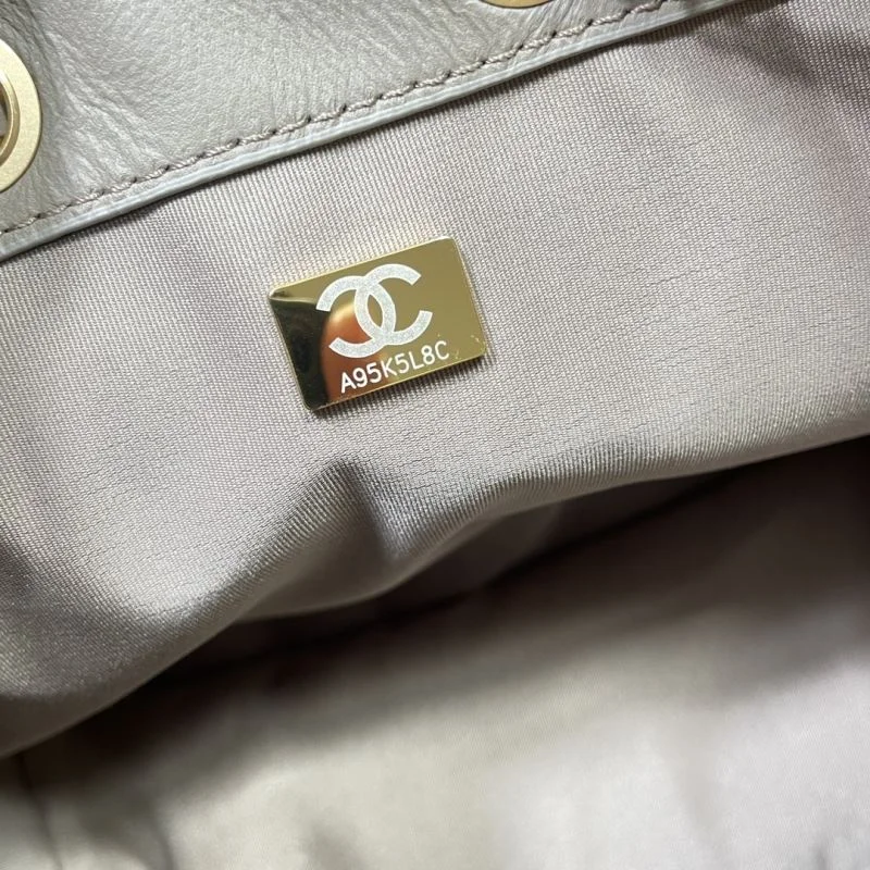 Resilient Chanel Shopping Bags 52684