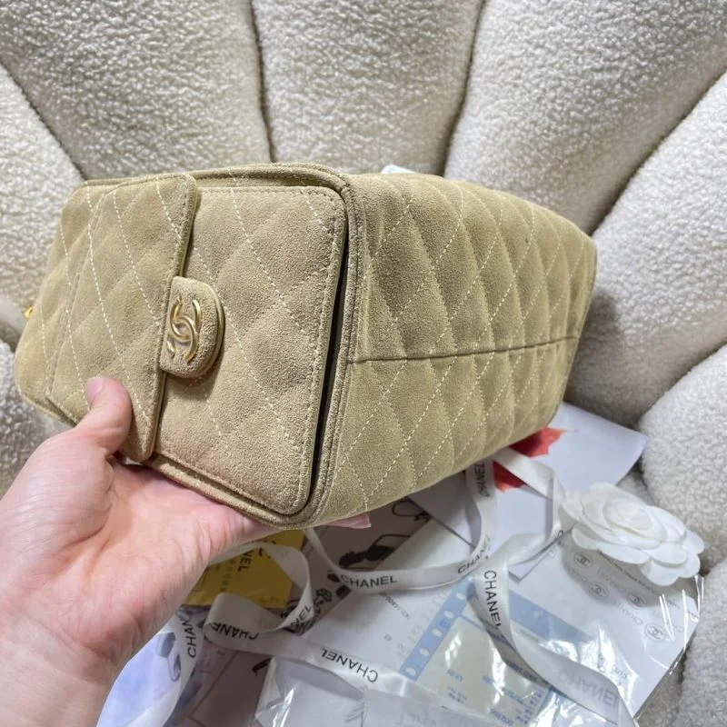 Chanel Shopping Bags Trendy 52685