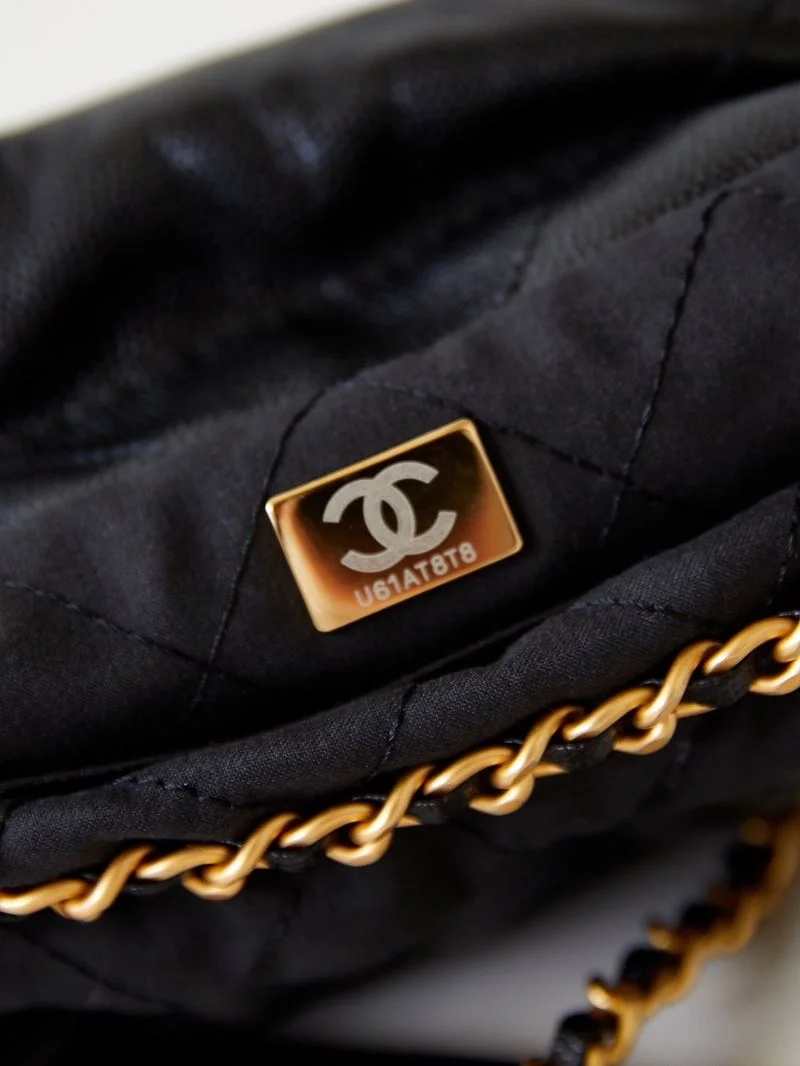 Chanel Shopping Bags Unisex 52690