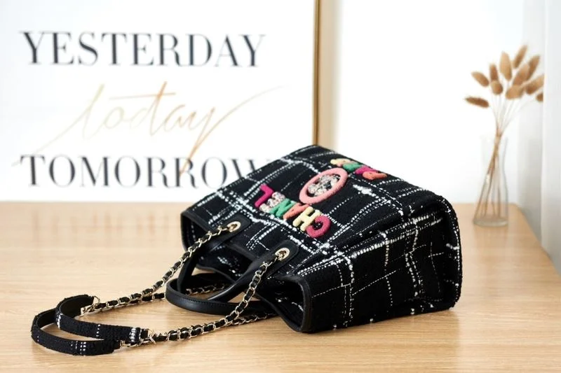 Chanel Shopping Bags Practical 52679